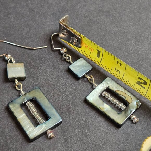 Vintage Mother of Pearl Dangle Earrings Geometric Drop Boho Shell 2.25" - Picture 5 of 6